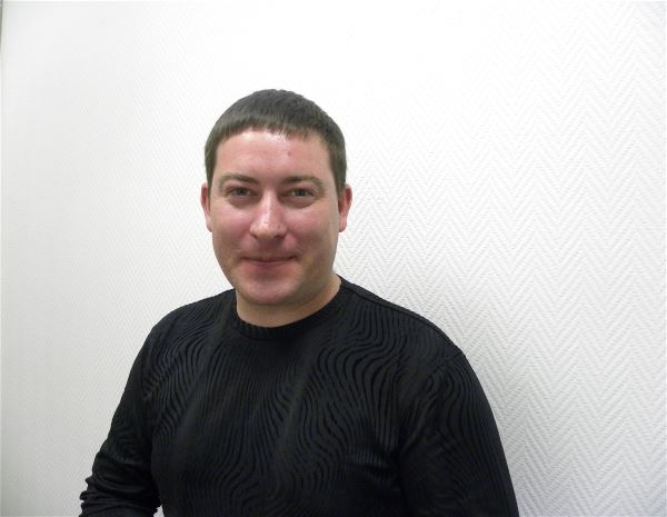 Помощник по хозяйству Олег